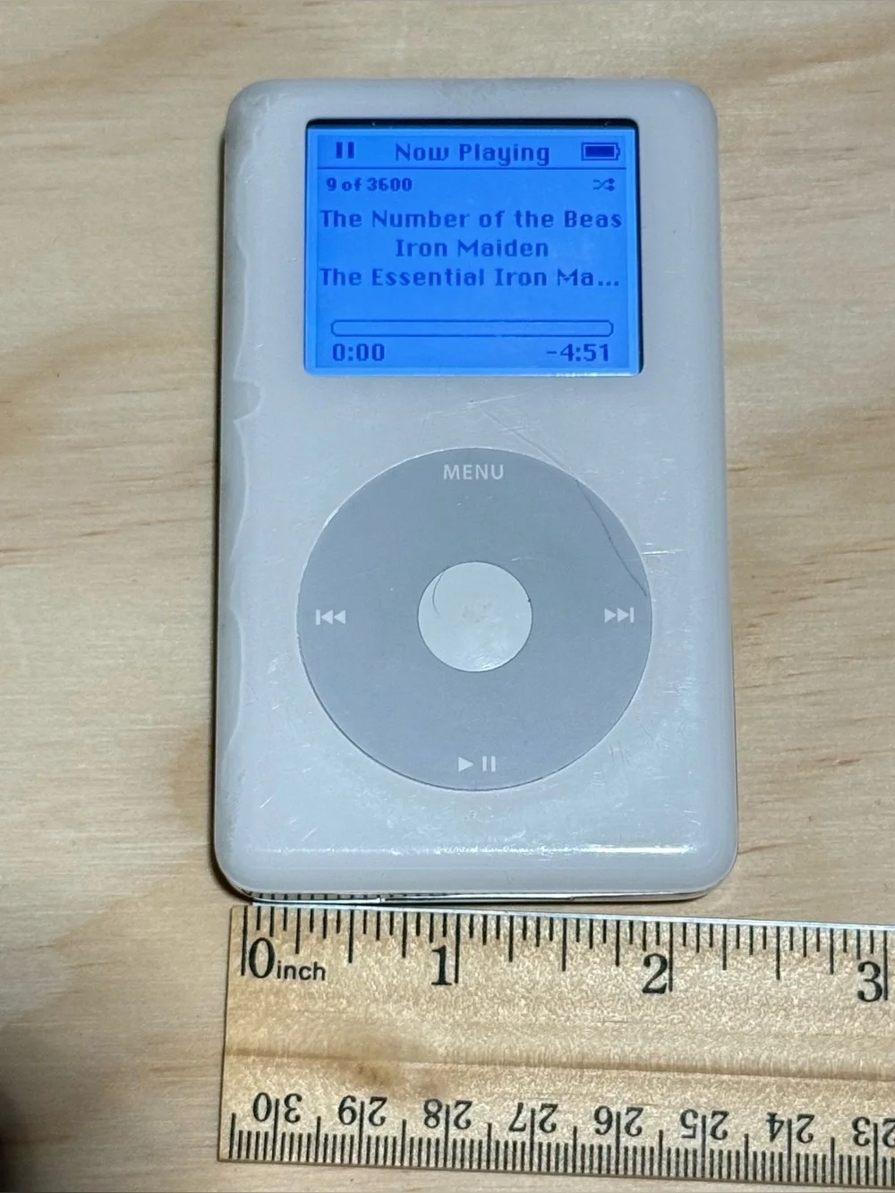 iPod Classic 4thGen 20GB Wht Model:A1059 Tested Good Battery 10-12hr w/3600Song!